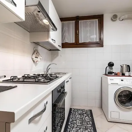 Apartment Dante's *
