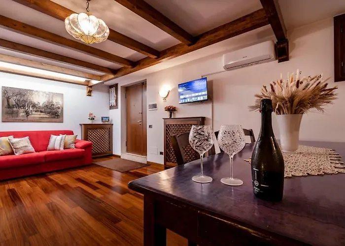 Dante's Lido di Venezia